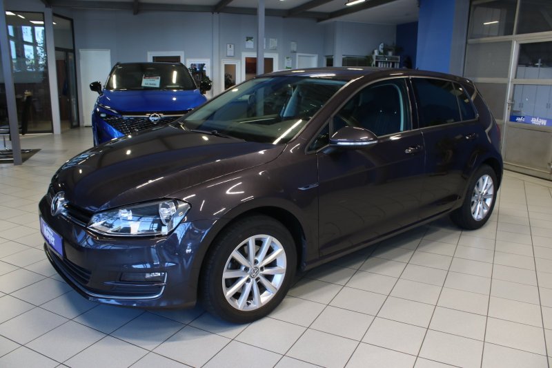 Volkswagen Golf VII 1.6 TDI Lounge BMT Navi 8 Fach bereift