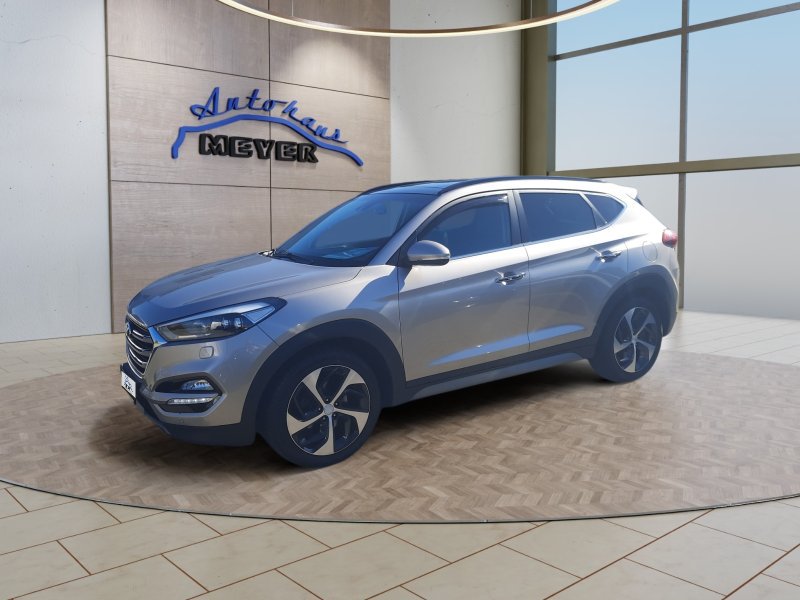 Hyundai TUCSON 1.7 CRDi NAVI/LEDER/LED/PANO/AHK/e.Sitze