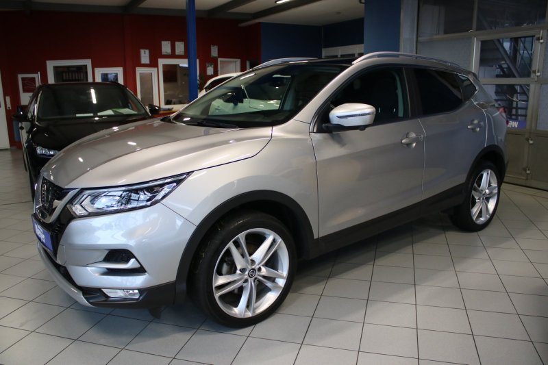 Nissan Qashqai 1.3 DIG-T Navi/LED/Pano/360`Kamera/8 Fach Alu