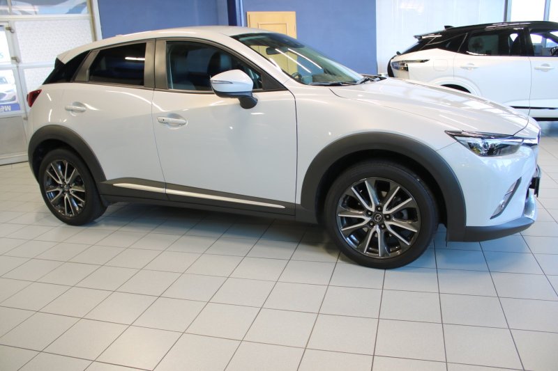 Mazda CX-3 2.0 SKYACTIV-G Sports-Line LED/Navi/SHZ