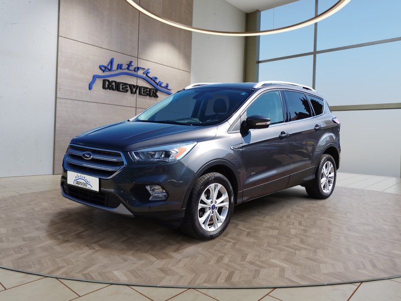 Ford Kuga 2.0 TDCi Titanium 4x4  NAVI/el.schwenk AHK/Winterp.