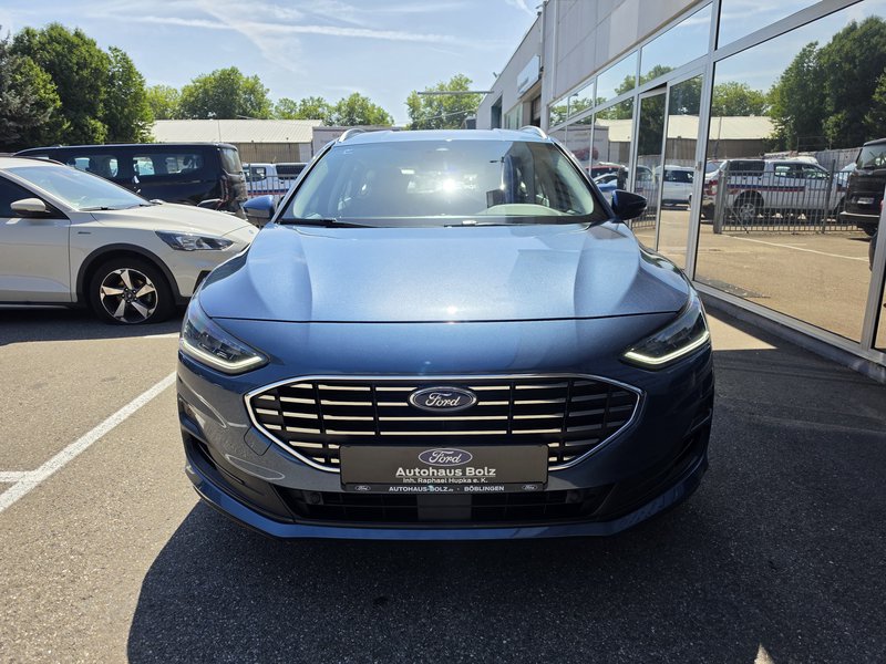 Ford Focus Turnier Titanium -Fahrer Assist.P. - Winter P. - Navi - Kamera -Top