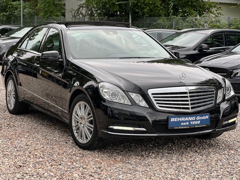 Mercedes-Benz E300 BLUETEC HYBRID *PANO*KAMERA*MEMORY*XENON*
