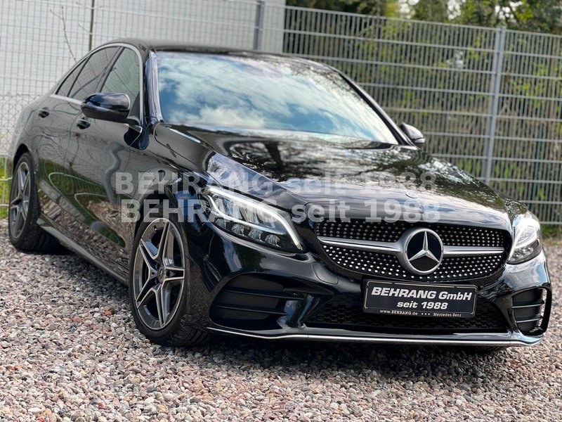 Mercedes-Benz C 200d*AMG*LED*9-G-tronic *NAVI* MODELL2019*LED