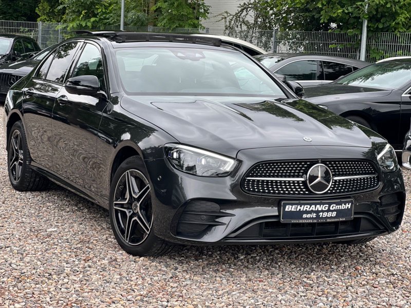 Mercedes-Benz E300e 4MATIC*AMG-LINE*PANORAMA*DISTRO*360°KAMERA