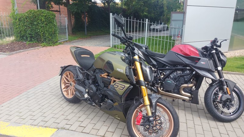 Ducati 1260 S