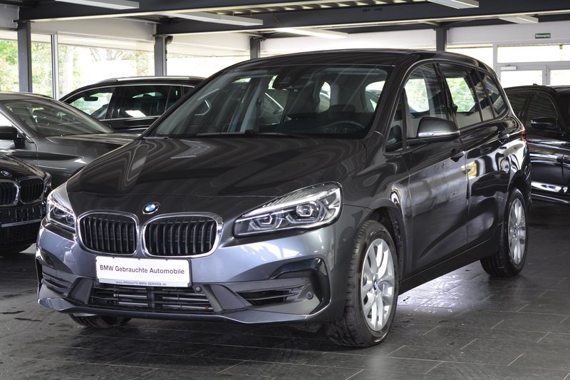 BMW 216 i Gran Tourer Advantage LED/NAVI/SIZHEIZUNG/APPLE CARPLAY/DAB