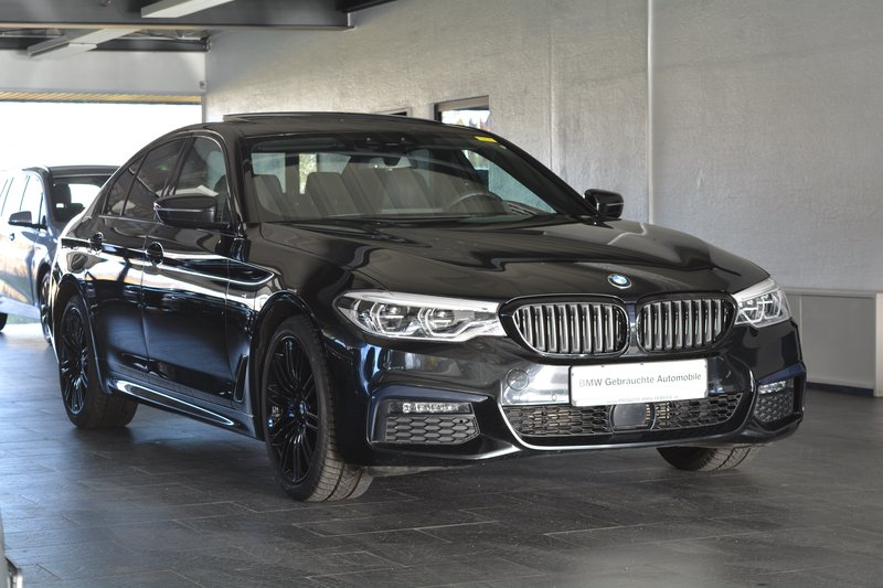 BMW 530 d M Sport ACC/AHK/GLASDACH/STANDHEIZUNG