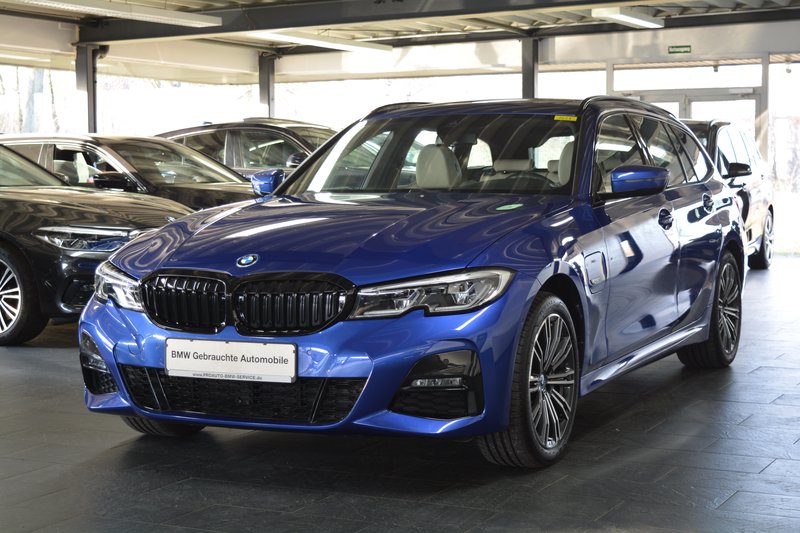 BMW 330 e xDrive Touring M Sport LASER/PANORAMA/HEAD-UP
