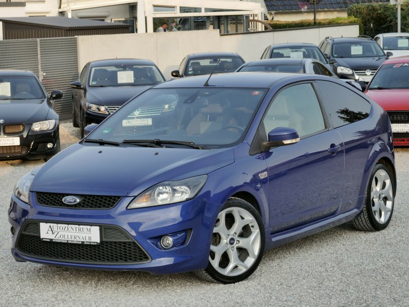 Ford Focus ST *1.HAND*18"-ALU*CARBON*KEYLESS*SONY*