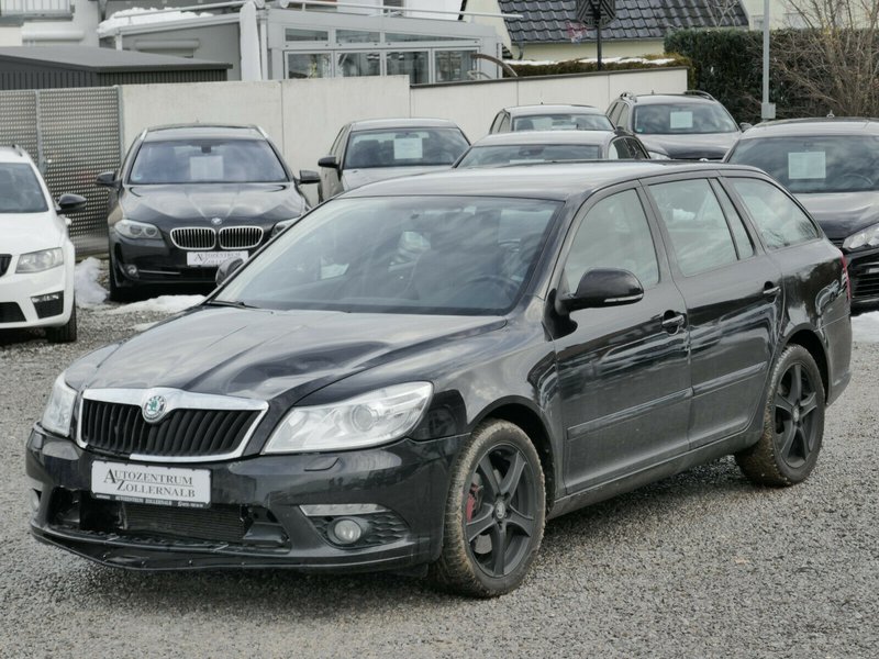 Skoda Octavia Combi RS 2.0 TDI *RS-SITZE*NAVI*ALCANTAR
