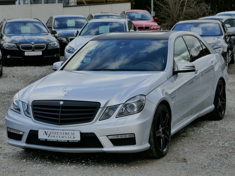 Mercedes-Benz E 63 AMG *PERFOMANCE PACKAGE*68TKM!*