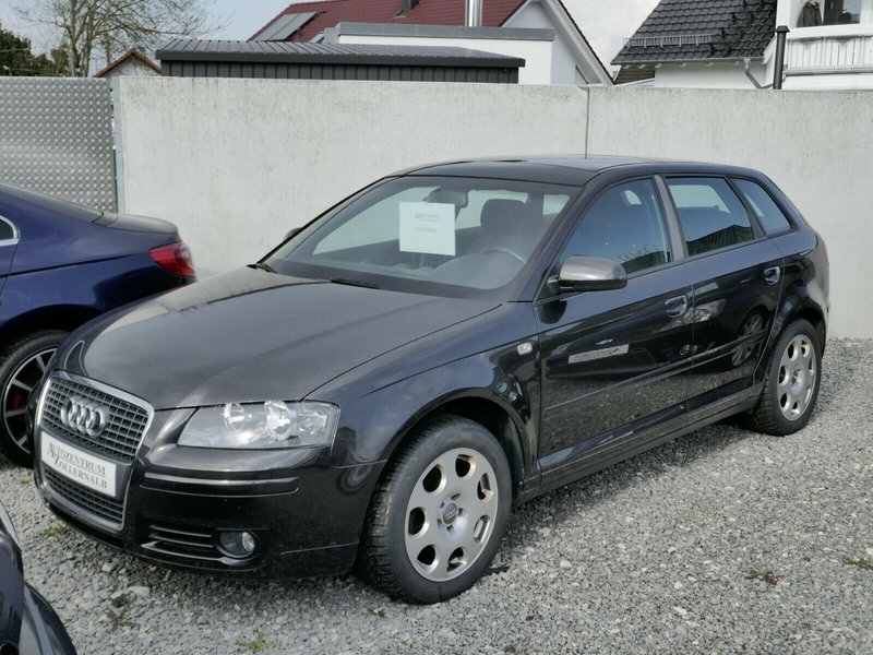Audi A3 Sportback 2.0 TDI DSG *PANORAMA*TEMPOMAT*ALU*