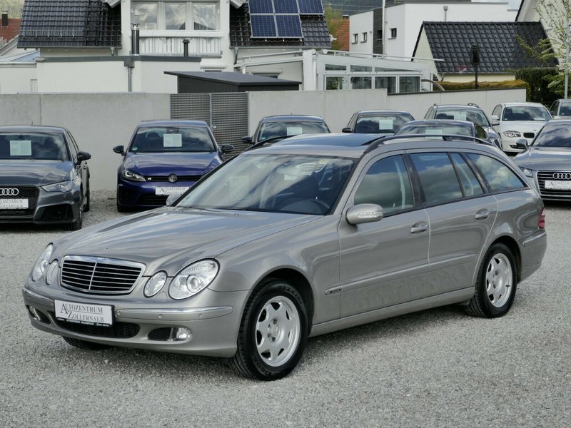 Mercedes-Benz E 220 CDI T Elegance Automatik *XENON*NAVI*AHK*