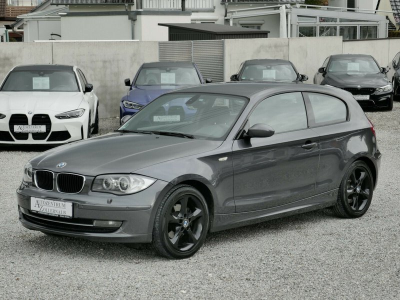 BMW 120d *XENON*NAVI*SHADOW-LINE*MFL*TEMPOMAT*SHZ*