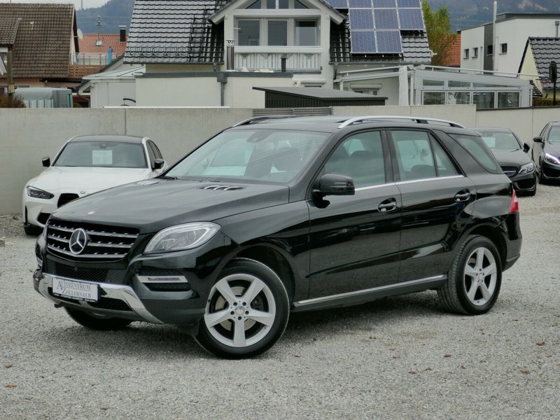 Mercedes-Benz ML 350 BlueTEC 4Matic *1.HAND*DISTRONIC*SPORT-PA