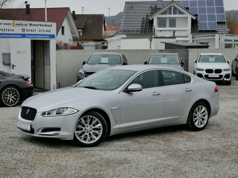 Jaguar XF 3.0 V6 Diesel S *KEYLESS*NAVI*ALCANTARA*TOP*