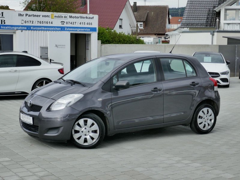 Toyota Yaris 1,4-l-D-4D *5.TÜRIG*TÜV BIS SEPTEMBER 2023