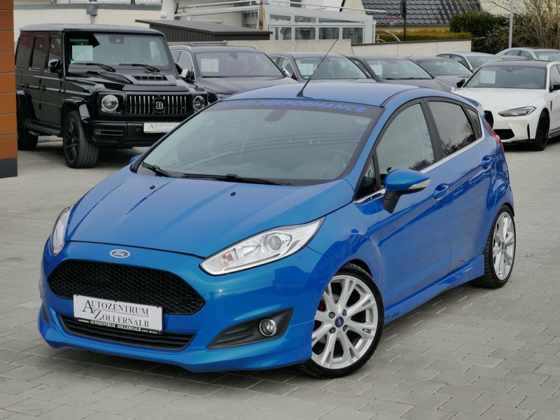 Ford Fiesta 1.0 EcoBoost Titanium *PIECHA-DESIGN*JBL*