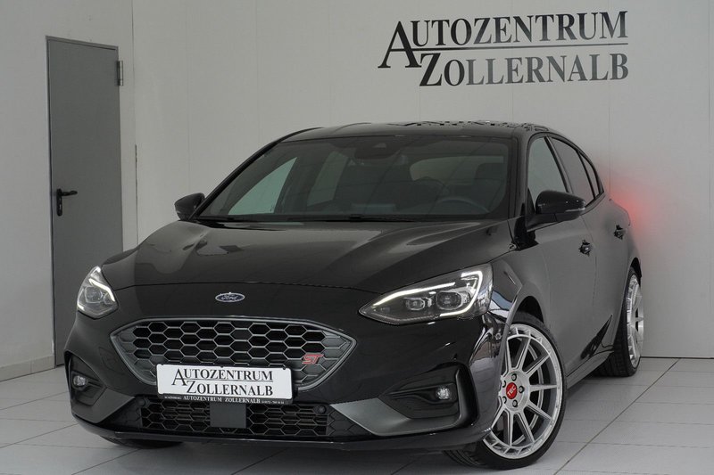 Ford Focus ST 2.3 EcoBoost *PERFORMANCE*B&O*LED*ACC*
