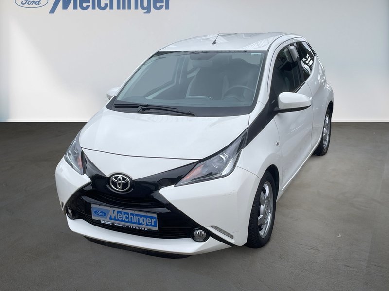 Toyota AYGO x-play touch