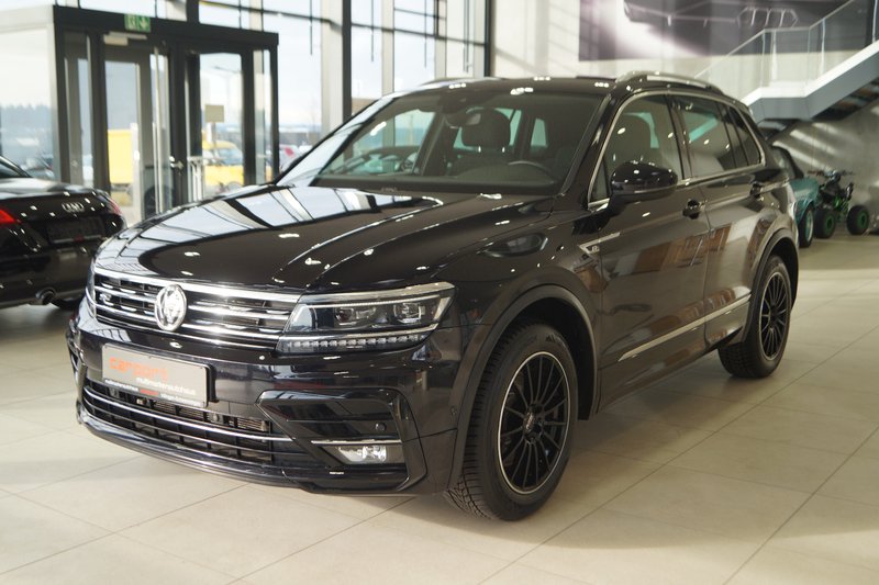 Volkswagen Tiguan 4Motion R-Line ACC LED KAMERA PDC DSG SHZ