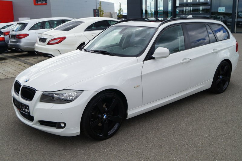 BMW 320i Touring Facelift Auto. |Panorama|Navi|Xenon|