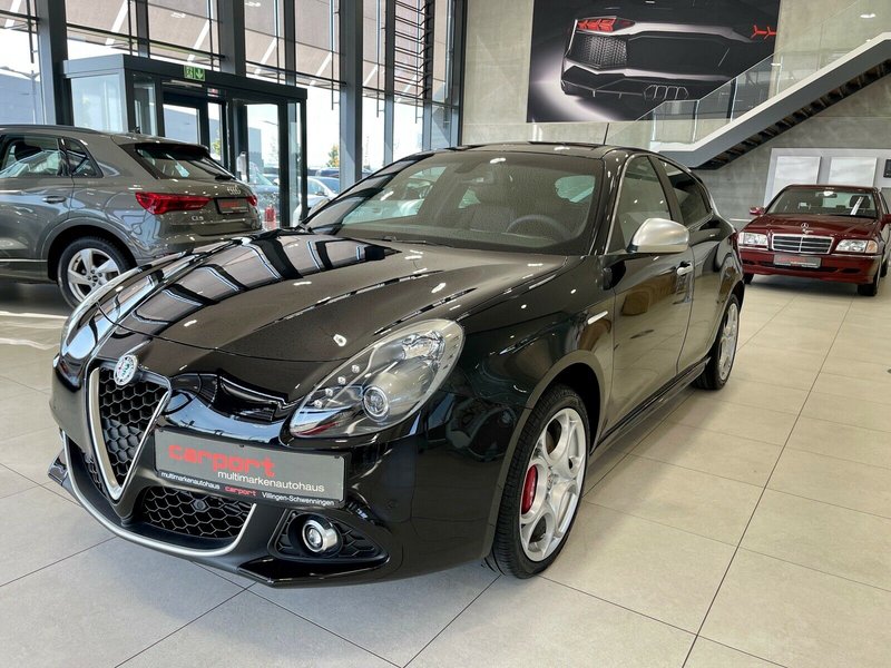 Alfa Romeo Giulietta Super Lusso Pano|Navi|Xenon|PDC