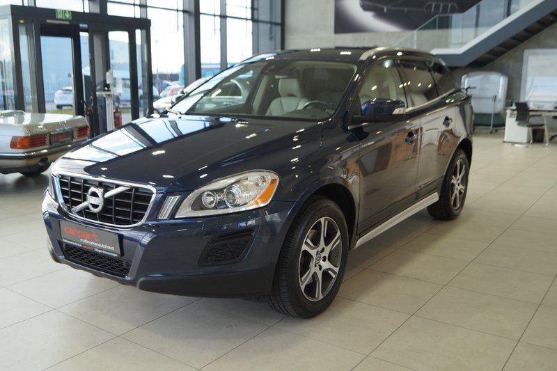 Volvo XC60 Summum AWD |Xenon|PDC|SHZ|Tempo|AHK|