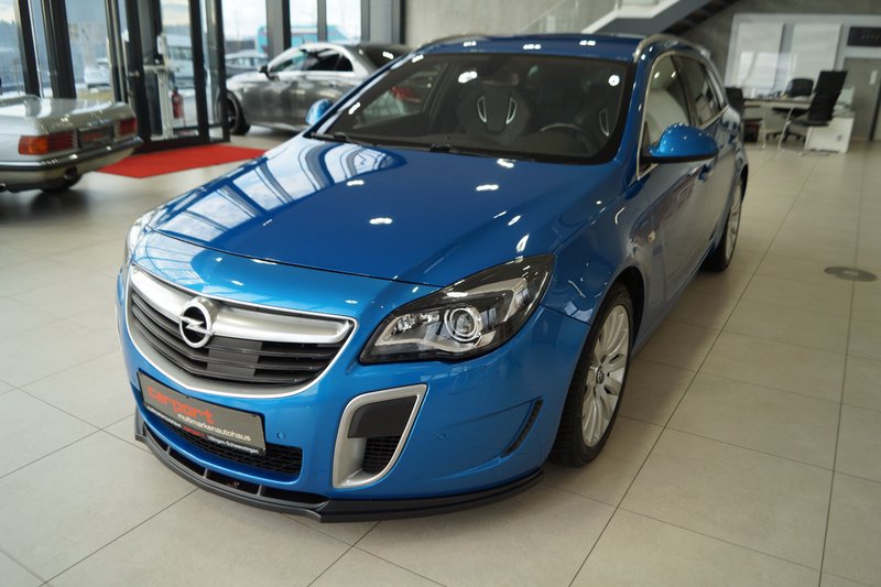 Opel Insignia A Sp. Tour. OPC 4x4 ACC RECARO BOSE