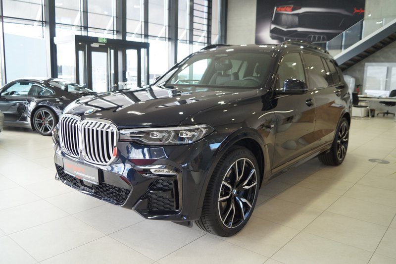 BMW X7 xDrive 40i M Sport PANO 7-Sitzer Display Key Soft Close HUD