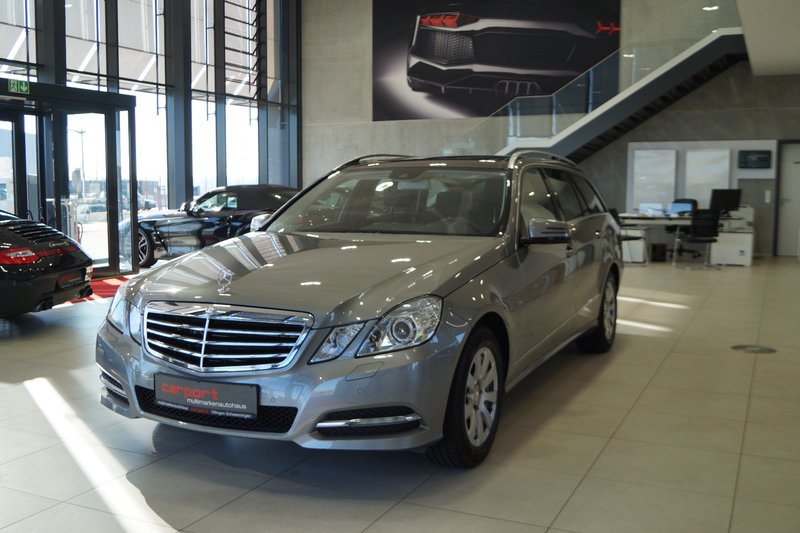 Mercedes-Benz E 350 CGI BE Comand|PANO|MASSAGE|KAM