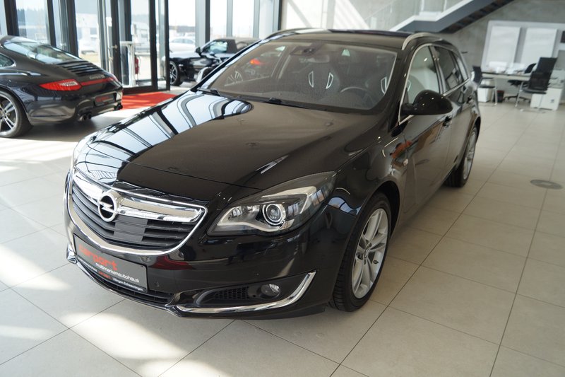 Opel Insignia A Sports Tourer 4x4 OPC ACC RECARO AHK