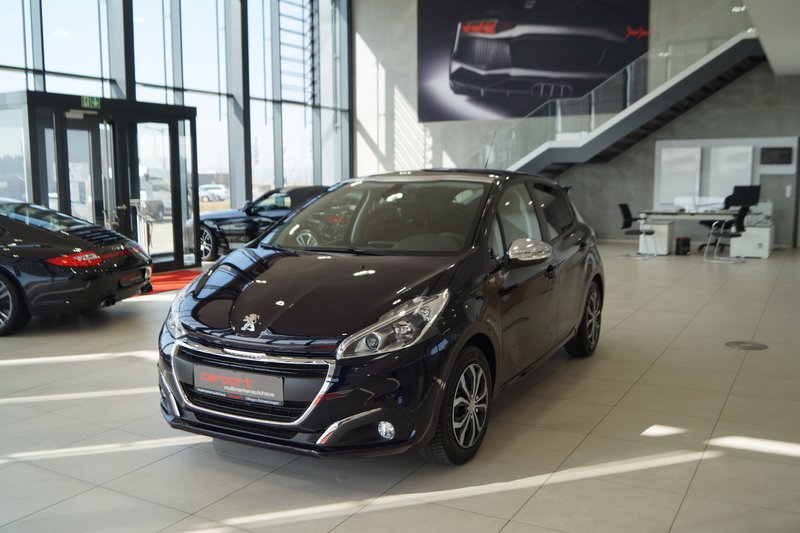 Peugeot 208 Style Pano|PDC|KLIMA|SHZ|