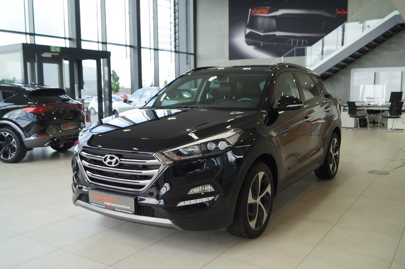 Hyundai TUCSON Premium 4WD|LED|Pano|Navi|Kam|Leder|