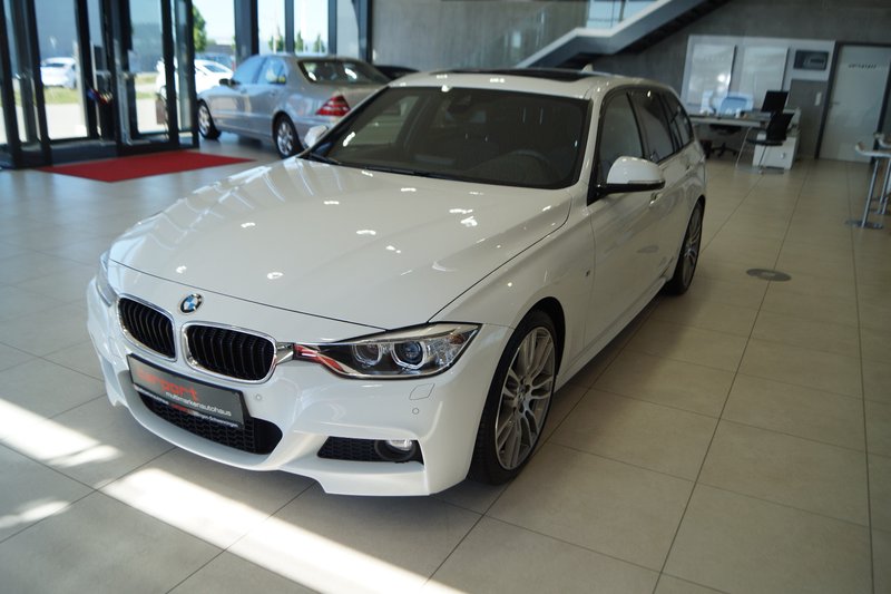 BMW 318d M Sport PANO HUD AHK SHZ HARMAN KARDON