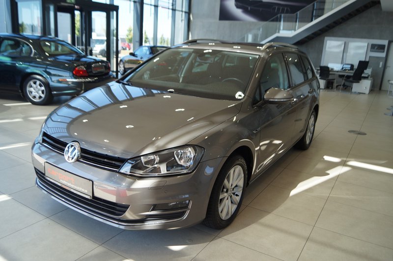 Volkswagen Golf VII Variant LOUNGE BMT DSG PDC SHZ
