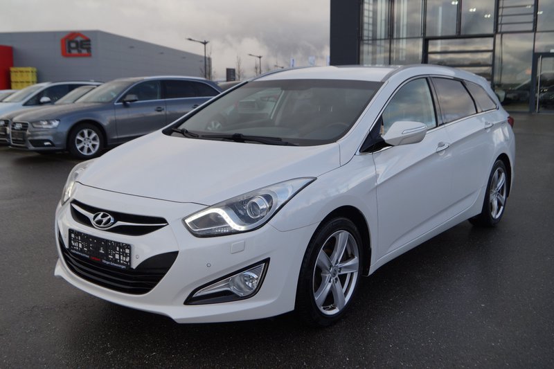 Hyundai i40 cw 5 Star Edition XENON PDC AHK SHZ