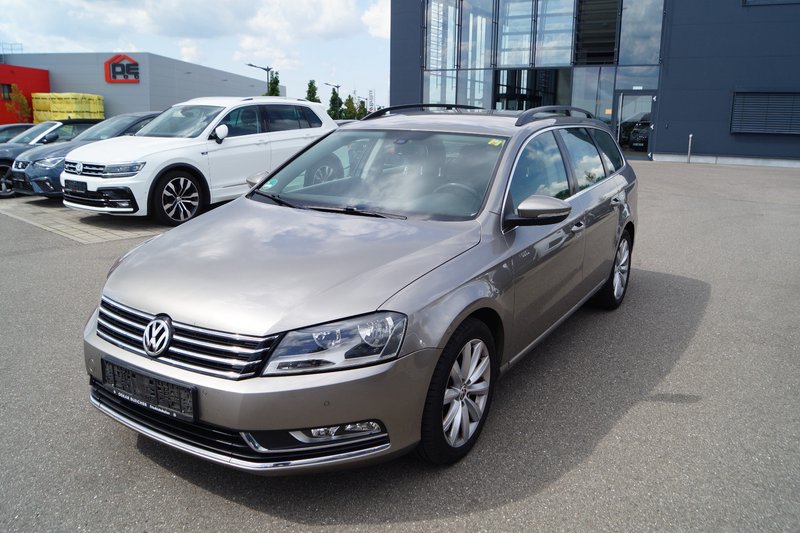 Volkswagen Passat Variant 2.0 TDI DSG AHK TEMPO SHZ PDC