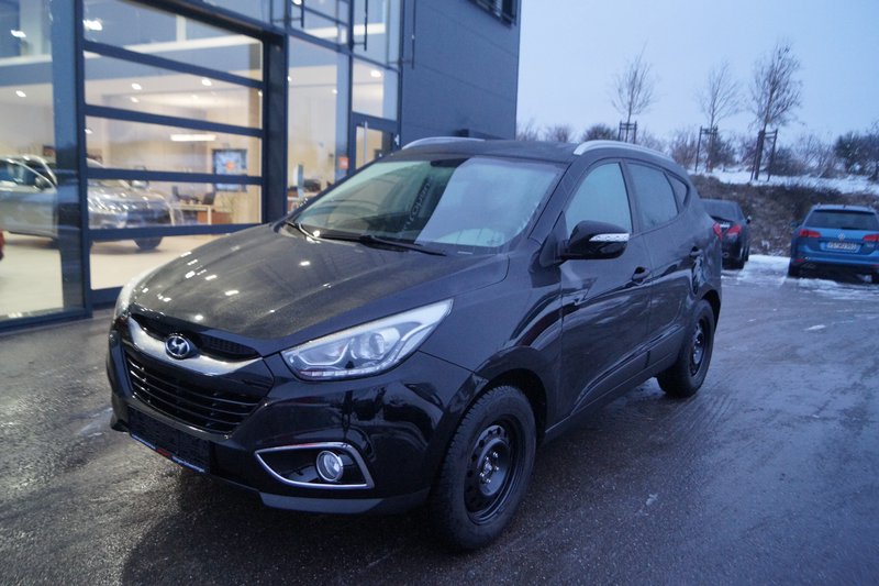 Hyundai ix35 FIFA WC EDITION Gold 4WD PDC SHZ AHK TEMPO