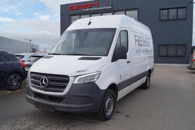 Mercedes-Benz 319 CDI RWD L2H2|LED|MBUX|Distronic|KAMERA
