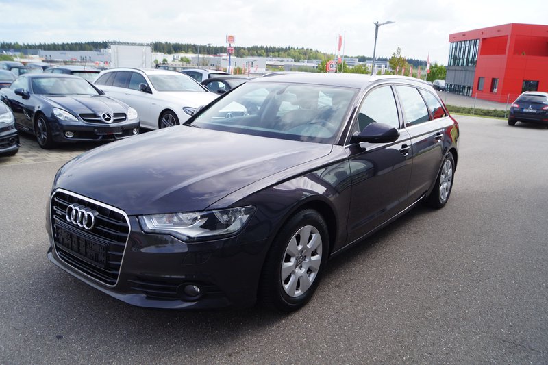 Audi A6 Avant 3.0 TDI quattro AUT. TEMPO NAVI