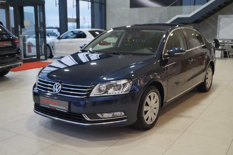 Volkswagen Passat Comfortline BlueMotion DSG|Xenon|PDC|Navi