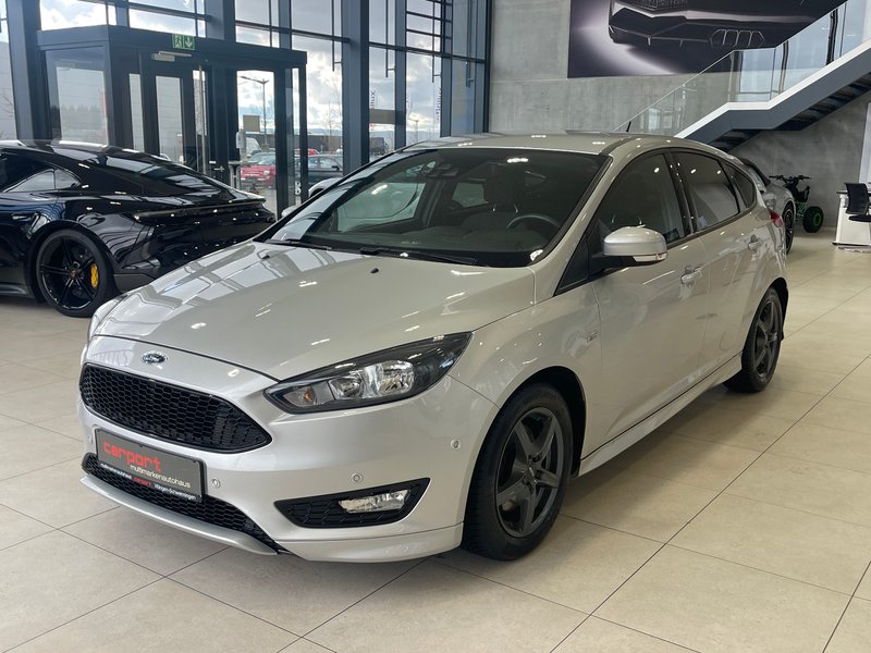 Ford Focus ST-Line SHZ PDC TEMPO