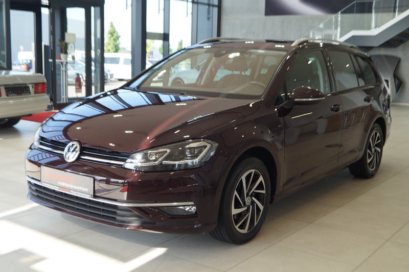 Volkswagen Golf VII Variant JOIN PANO LED AHK NAVI TEMPO