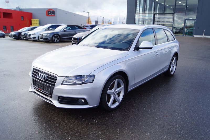 Audi A4 Avant Ambiente XENON PDC TEMPO SHZ STANDHZNG