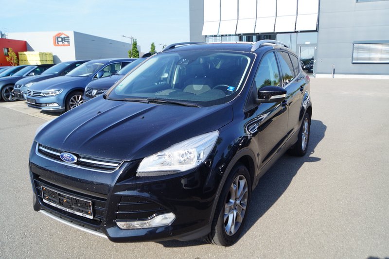 Ford Kuga Titanium 4x4 AHK PDC SHZ TEMPO KEYLESS