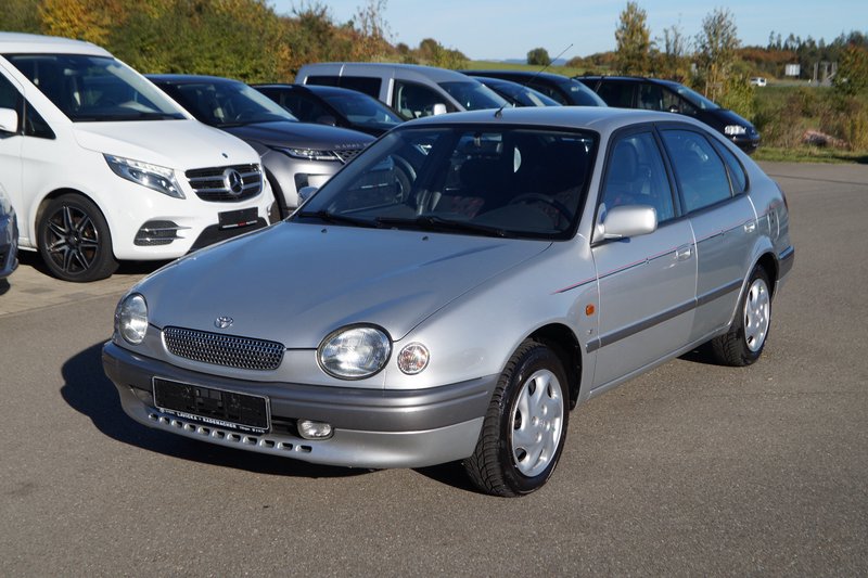 Toyota Corolla 1.6 Limited / Liftback Klima|