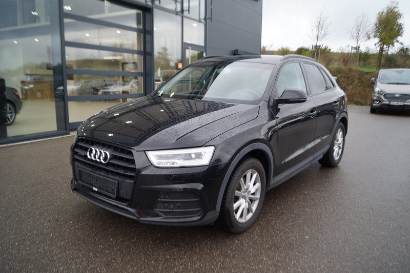 Audi Q3 basis quattro LED NAVI PDC SHZ
