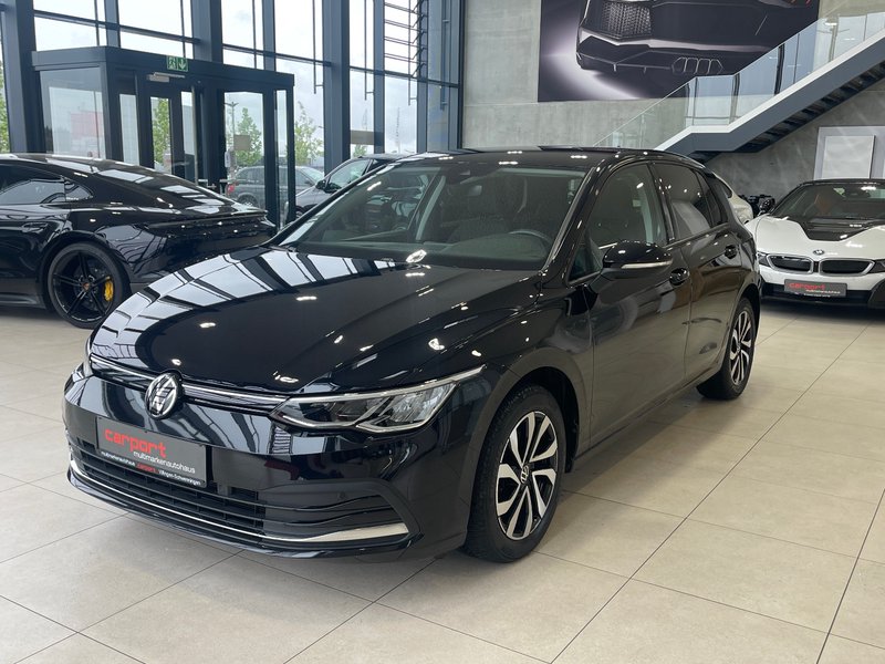 Volkswagen Golf VIII IQ.DRIVE ACTIVE ACC DIGITAL PDC SHZ